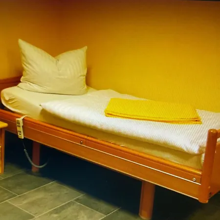 Zum Reiterhof, 3-bettzimmer Guest house Schmogrow